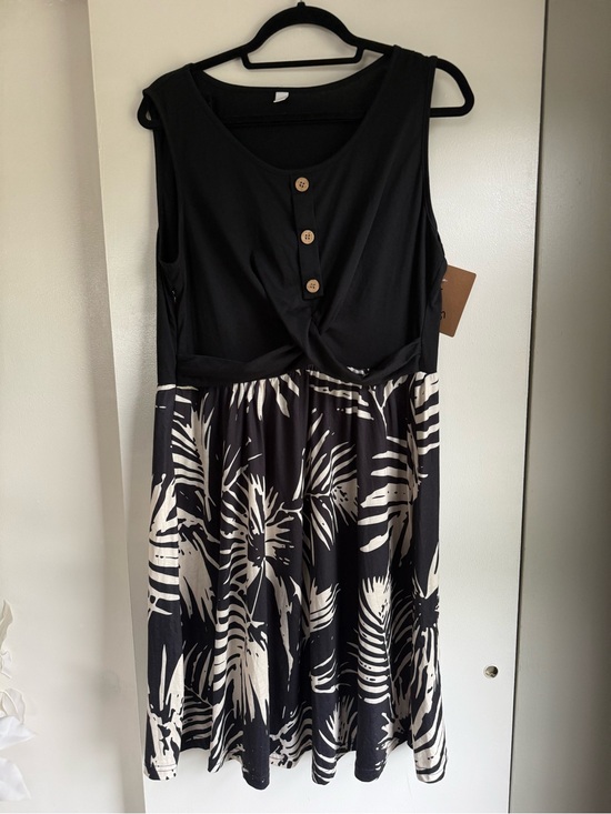 Dresses & Skirts - Sleeveless Black Dress with Cream Tropical Print Skirt